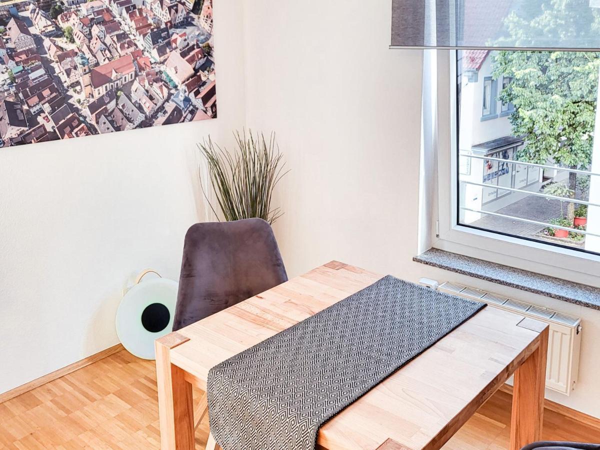 Zentrale Ferienwohnung In Aalen City Mit 4-Sternen Екстериор снимка