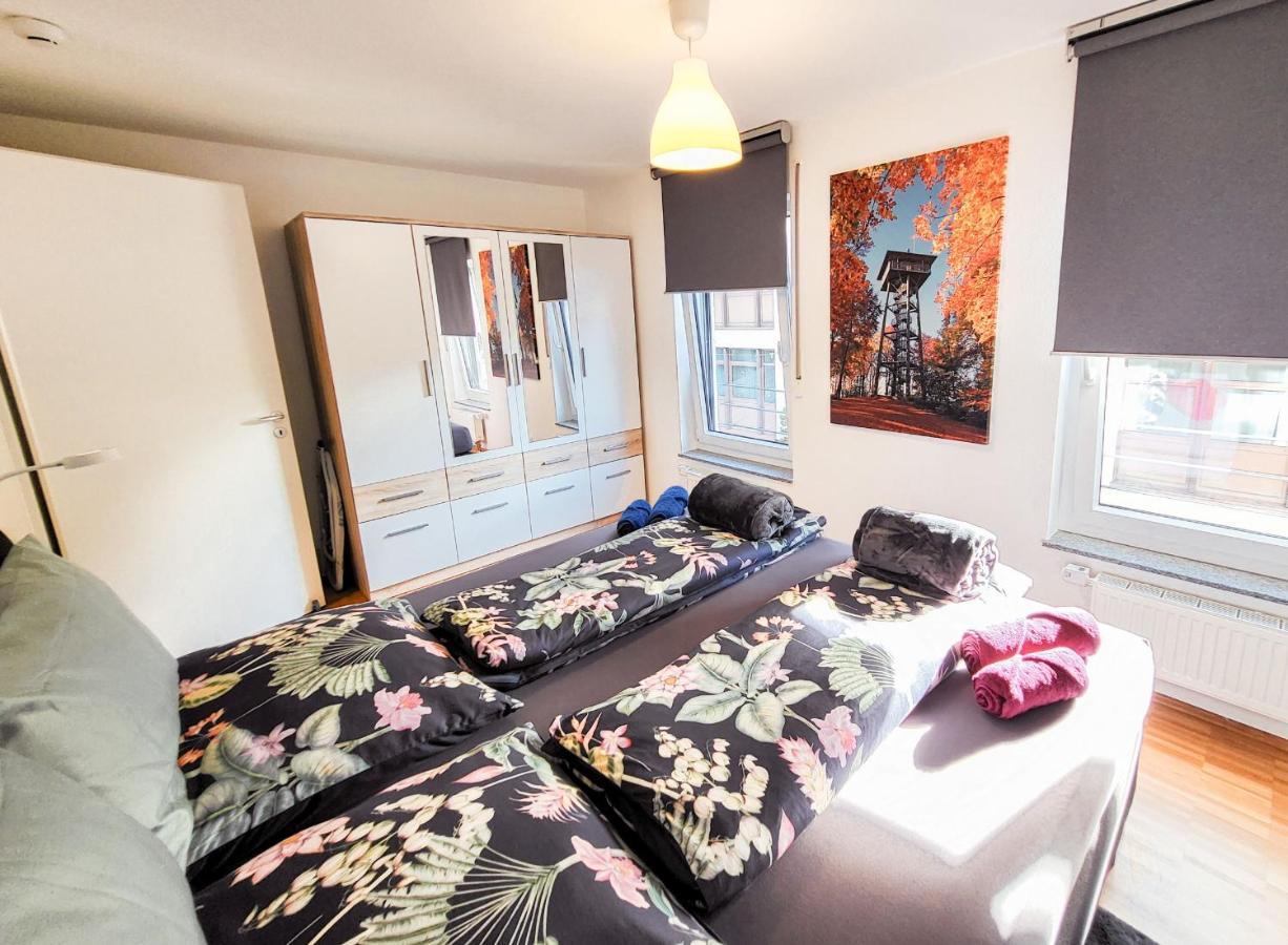 Zentrale Ferienwohnung In Aalen City Mit 4-Sternen Екстериор снимка