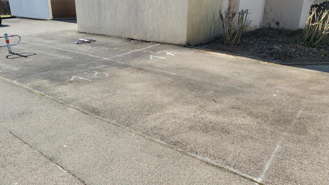 Zentrale Ferienwohnung In Aalen City Mit 4-Sternen Екстериор снимка
